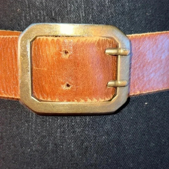 Sundance Women’s Brown Leather Belt with Rivets, Studs Size Small - Picture 4 of 14